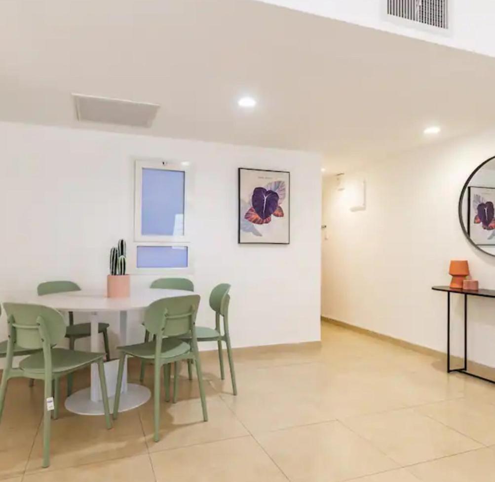 Apartment In Rehavia Jerusalem Exterior photo